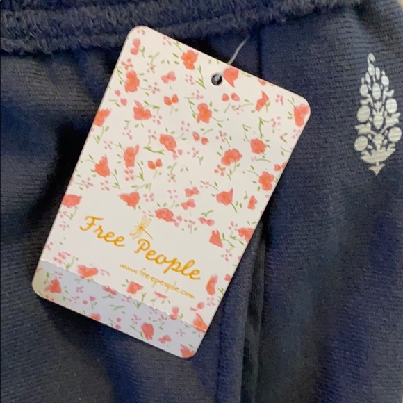 NWT Free People Cropped Sweatpants - Picture 7 of 9